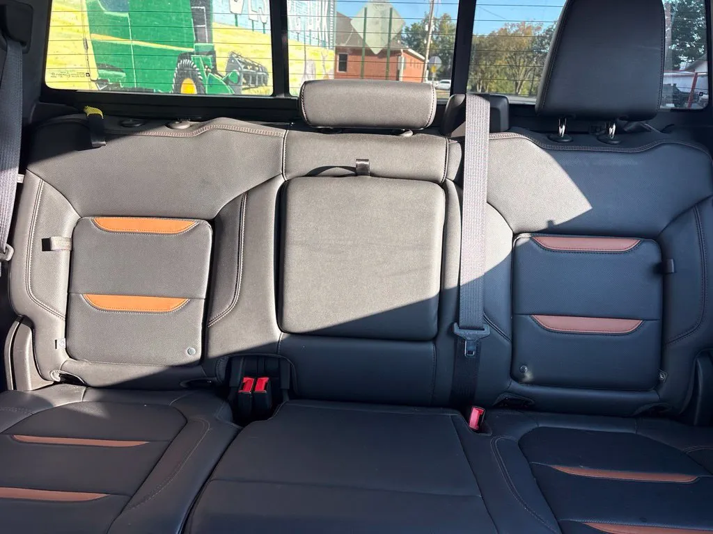 GMC Sierra photo 17
