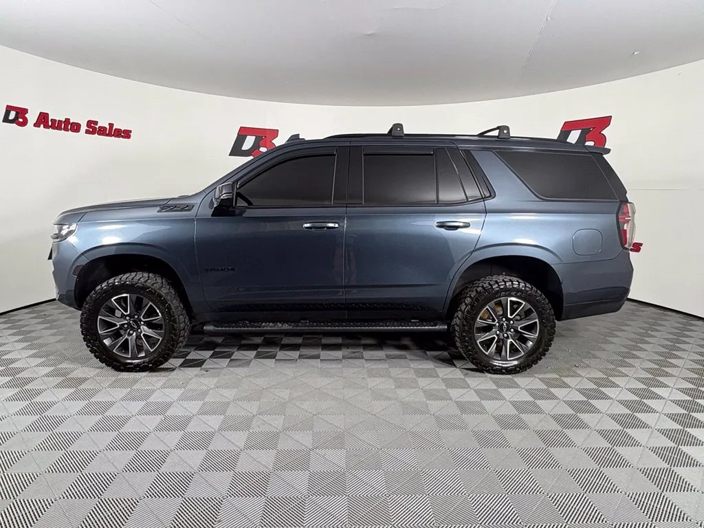 Chevrolet Tahoe photo 3