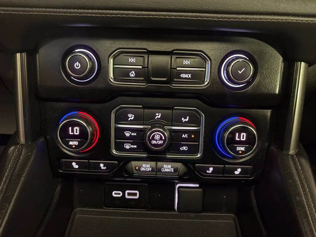 Chevrolet Tahoe photo 29