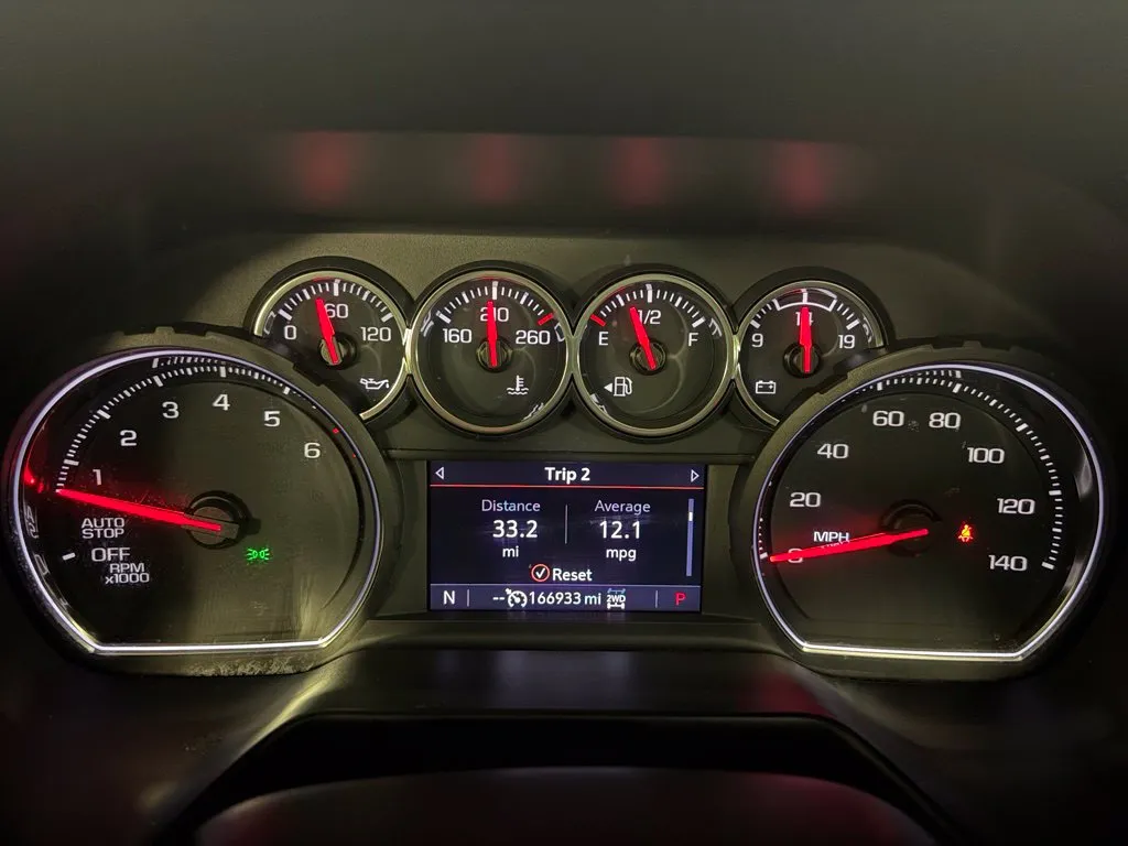 Chevrolet Tahoe photo 24