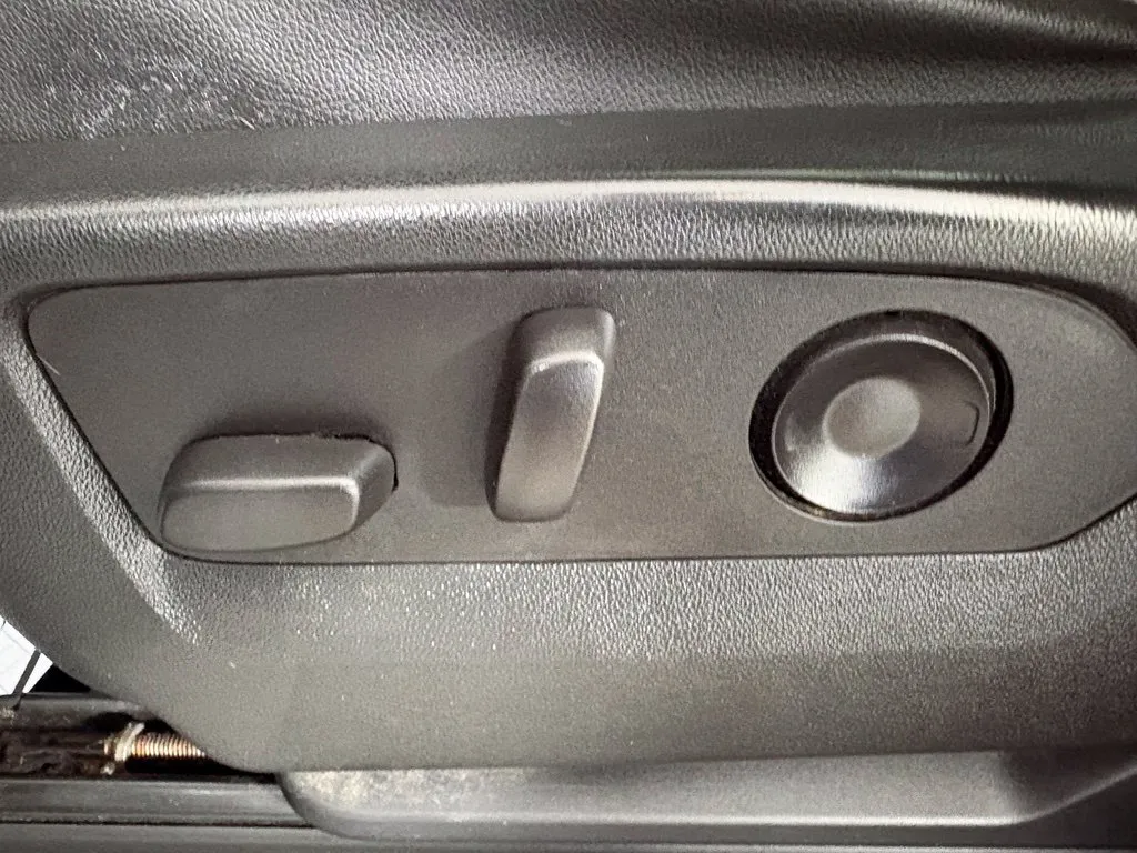 Chevrolet Tahoe photo 12