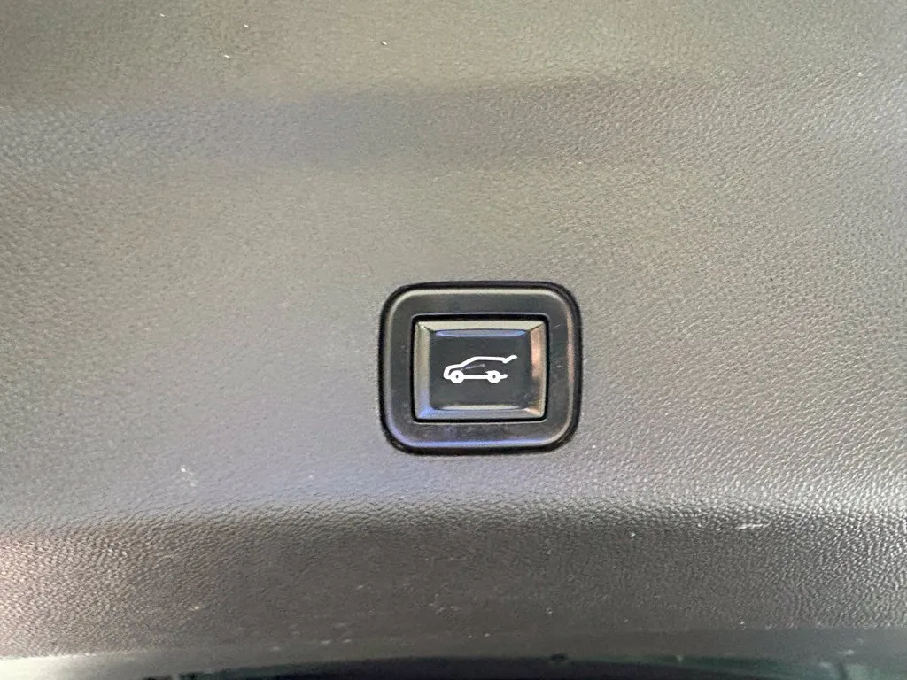 Chevrolet Tahoe photo 56