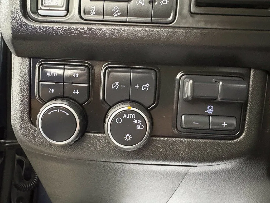 Chevrolet Tahoe photo 19