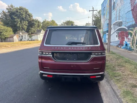 More photos of 2023 Jeep Grand Wagoneer Series III at D3 Auto Sales - Des Arc, AR, AR