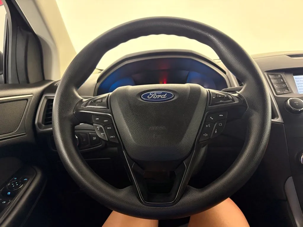Ford Edge photo 17