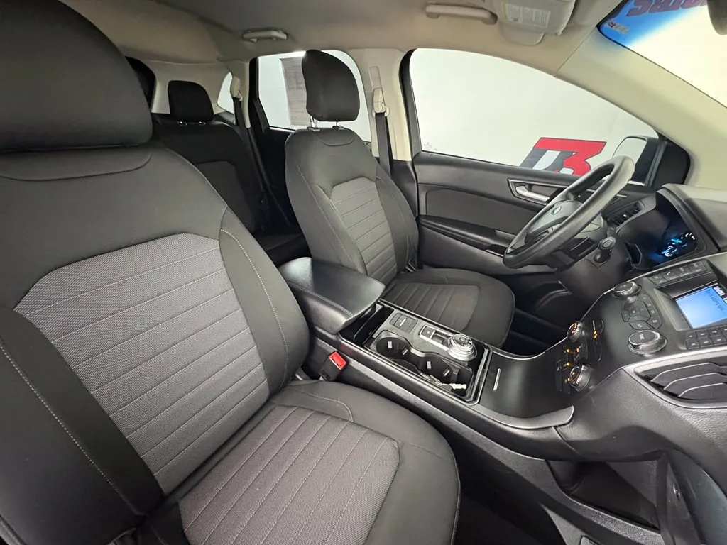 Ford Edge photo 30