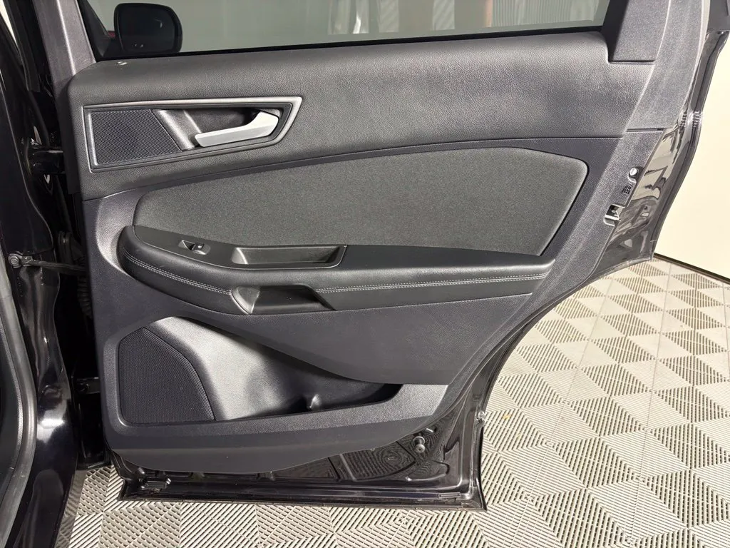 Ford Edge photo 41
