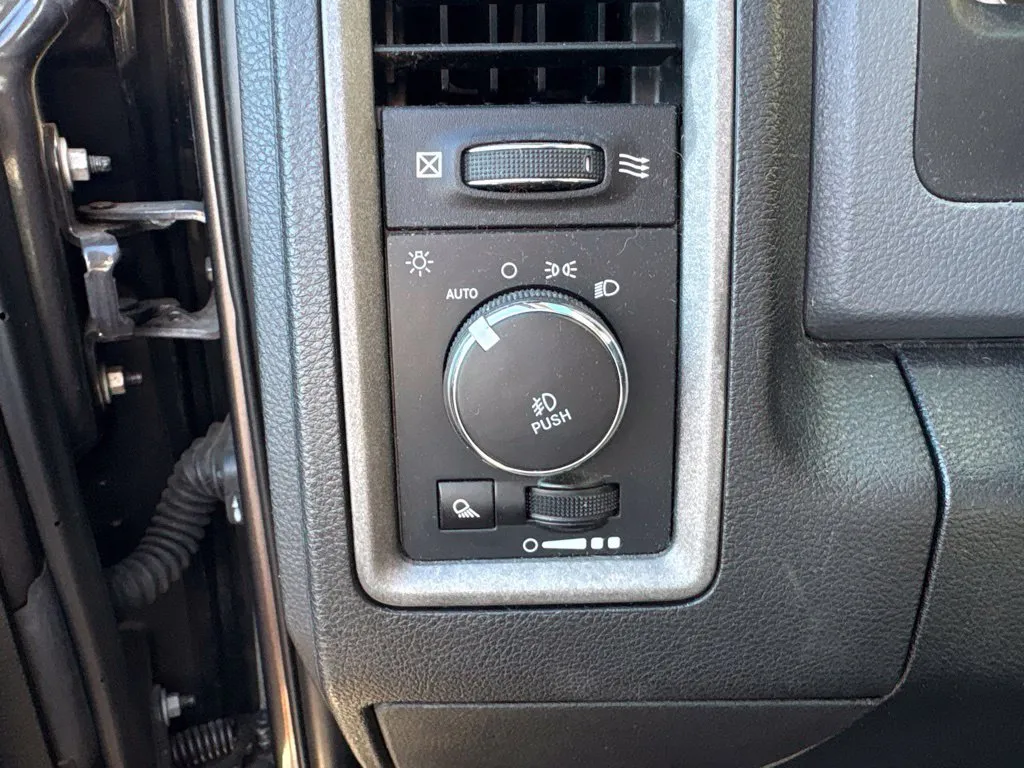Ram 1500 photo 12