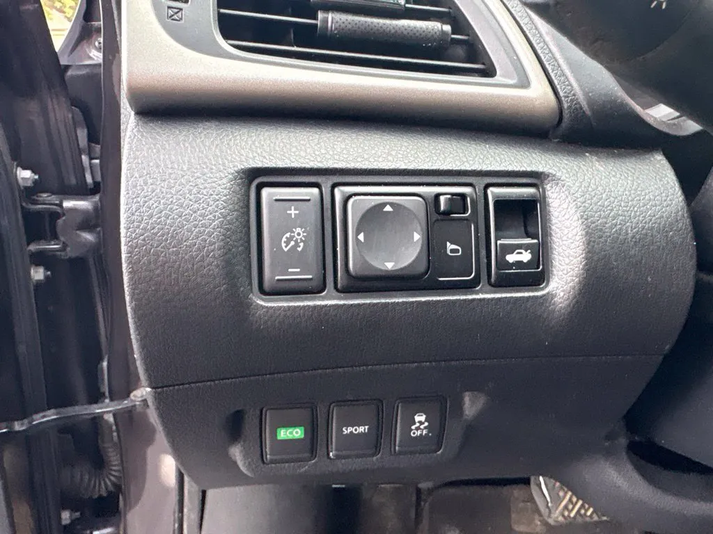 Nissan Sentra photo 12