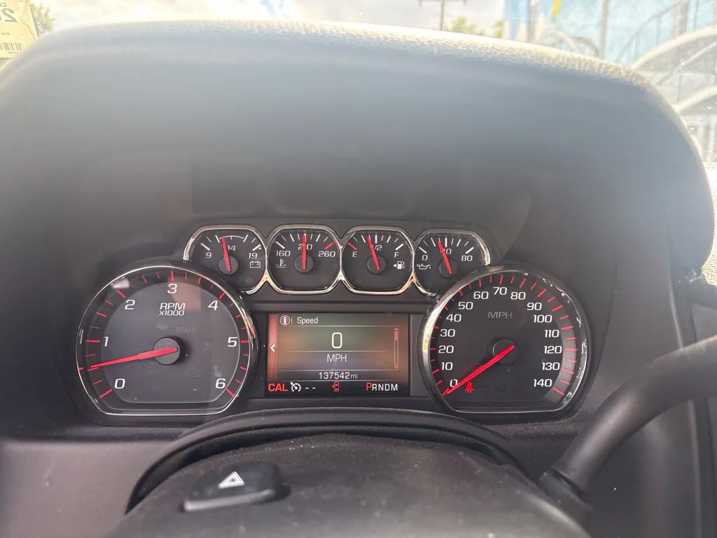 GMC Yukon XL photo 14