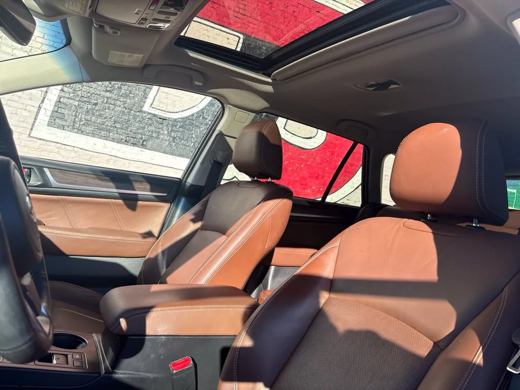 Subaru Outback photo 11
