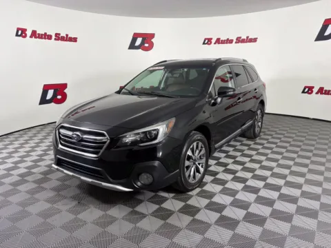 Black 2019 Subaru Outback 3.6R for sale in Des Arc, AR
