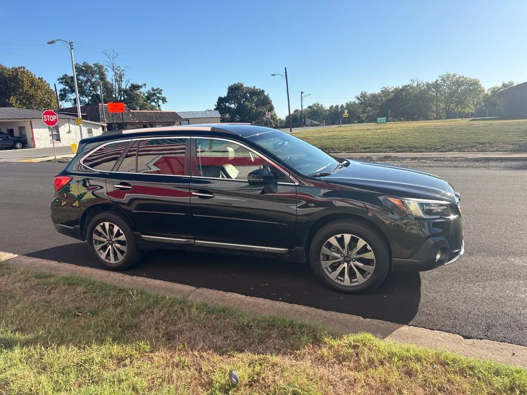 Subaru Outback photo 7