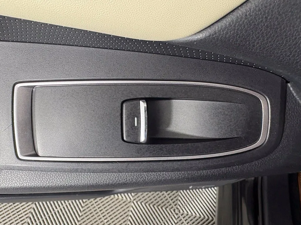 Subaru Ascent photo 43