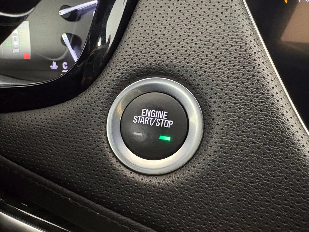 Cadillac XT5 photo 26