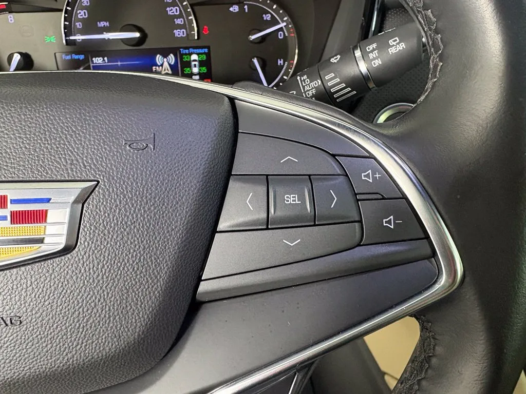 Cadillac XT5 photo 19
