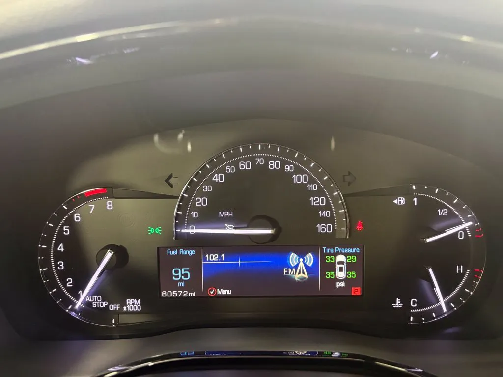 Cadillac XT5 photo 21