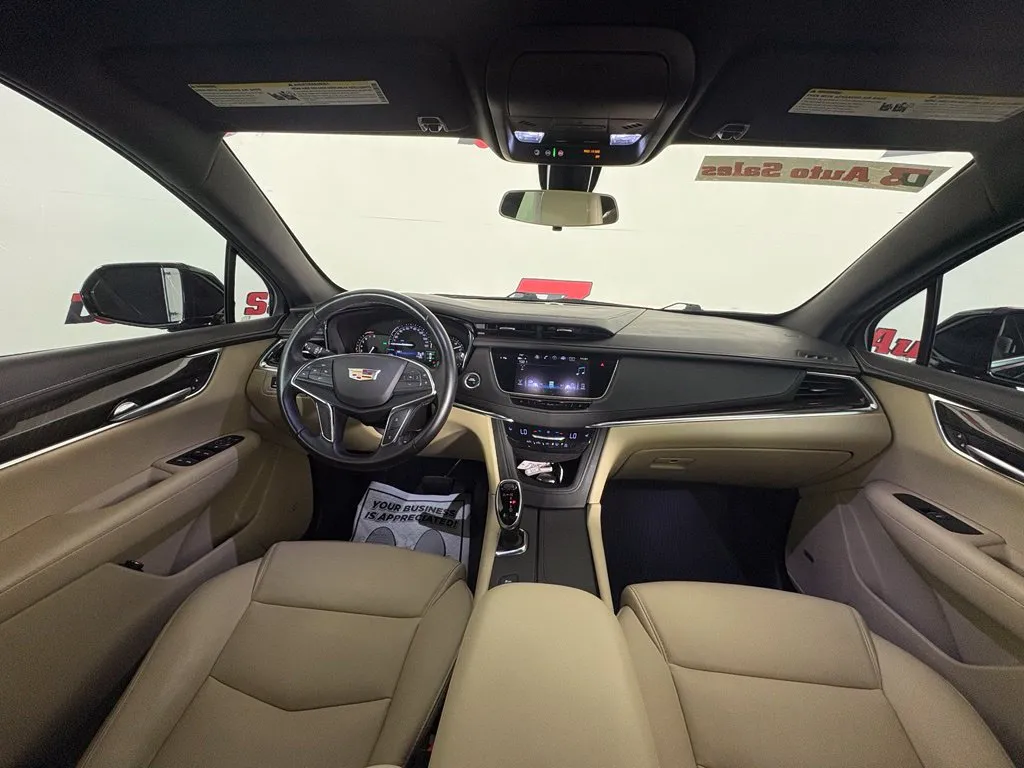 Cadillac XT5 photo 36