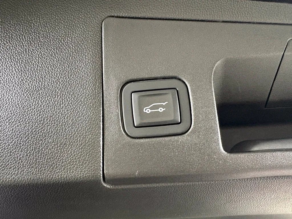 Cadillac XT5 photo 45