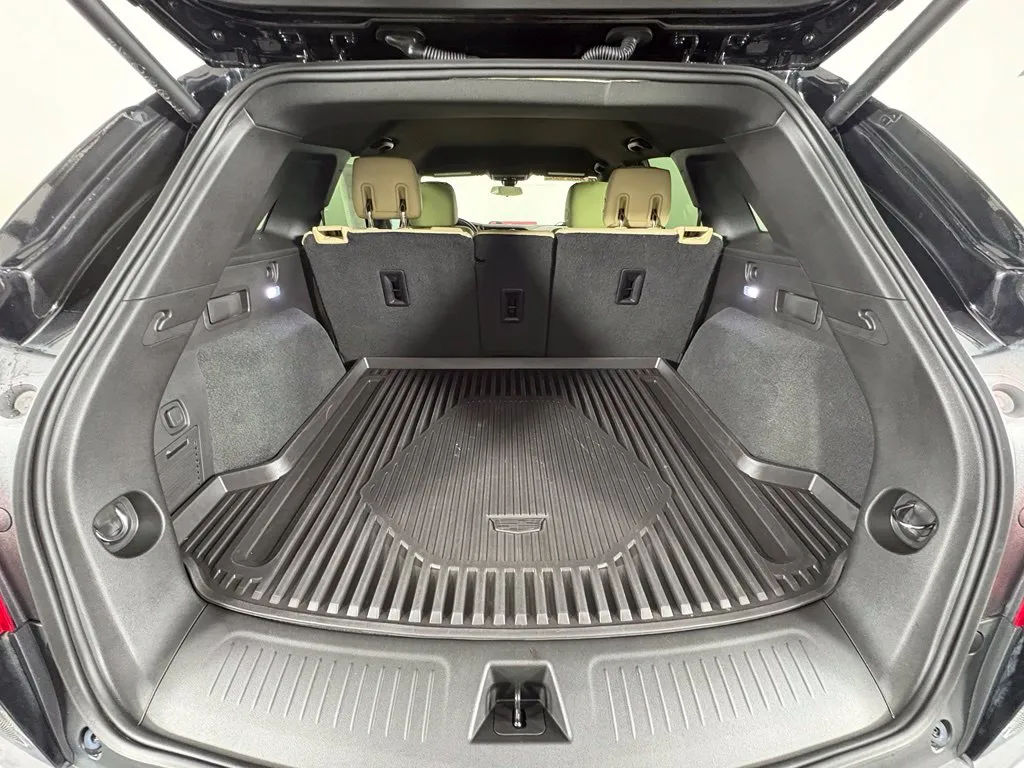 Cadillac XT5 photo 44