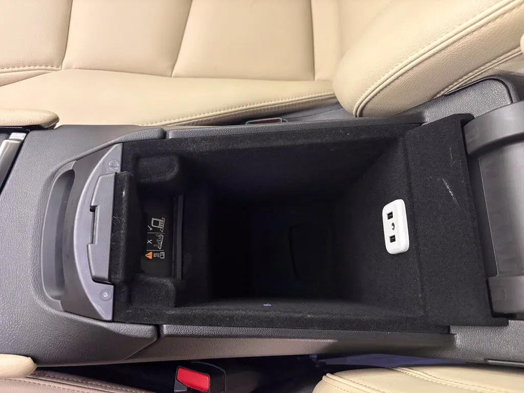 Cadillac XT5 photo 30