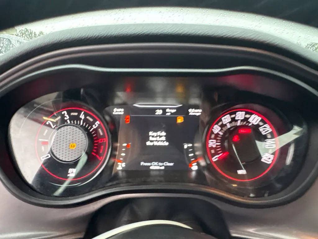 Dodge Challenger photo 14