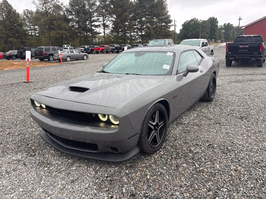 Dodge Challenger