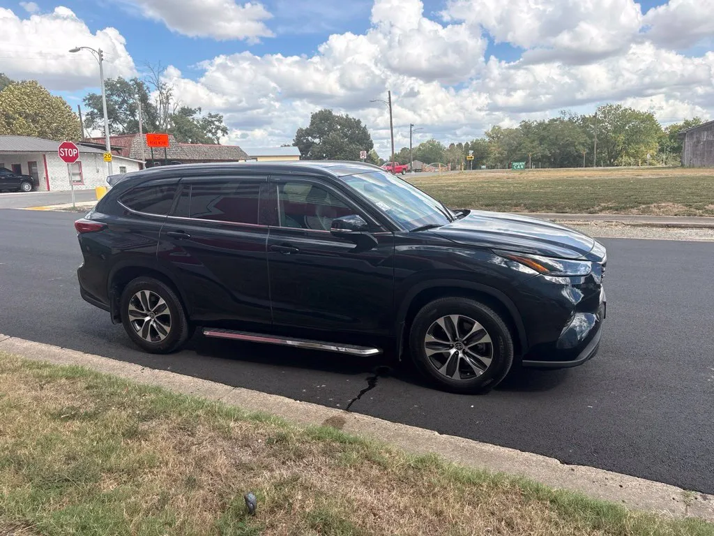 Toyota Highlander photo 7