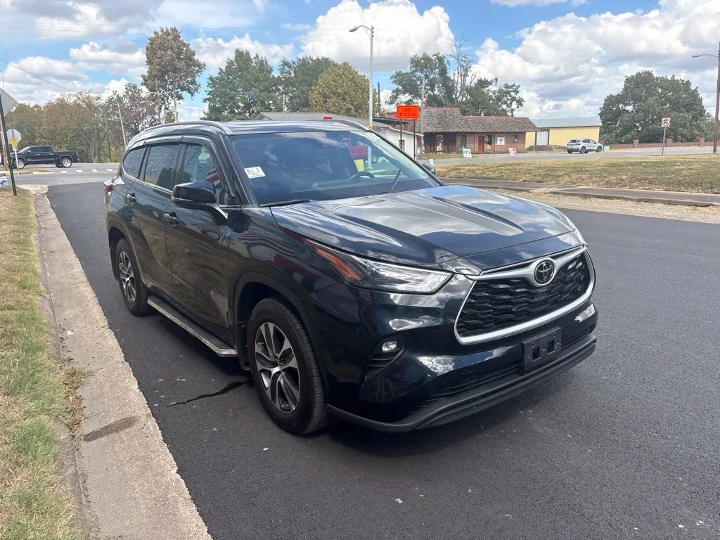 Toyota Highlander photo 8