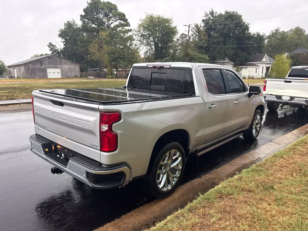 Chevrolet Silverado photo 6