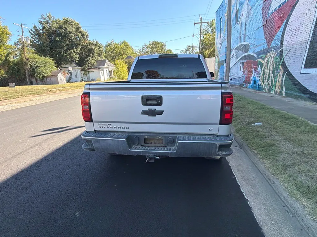 Chevrolet Silverado photo 8