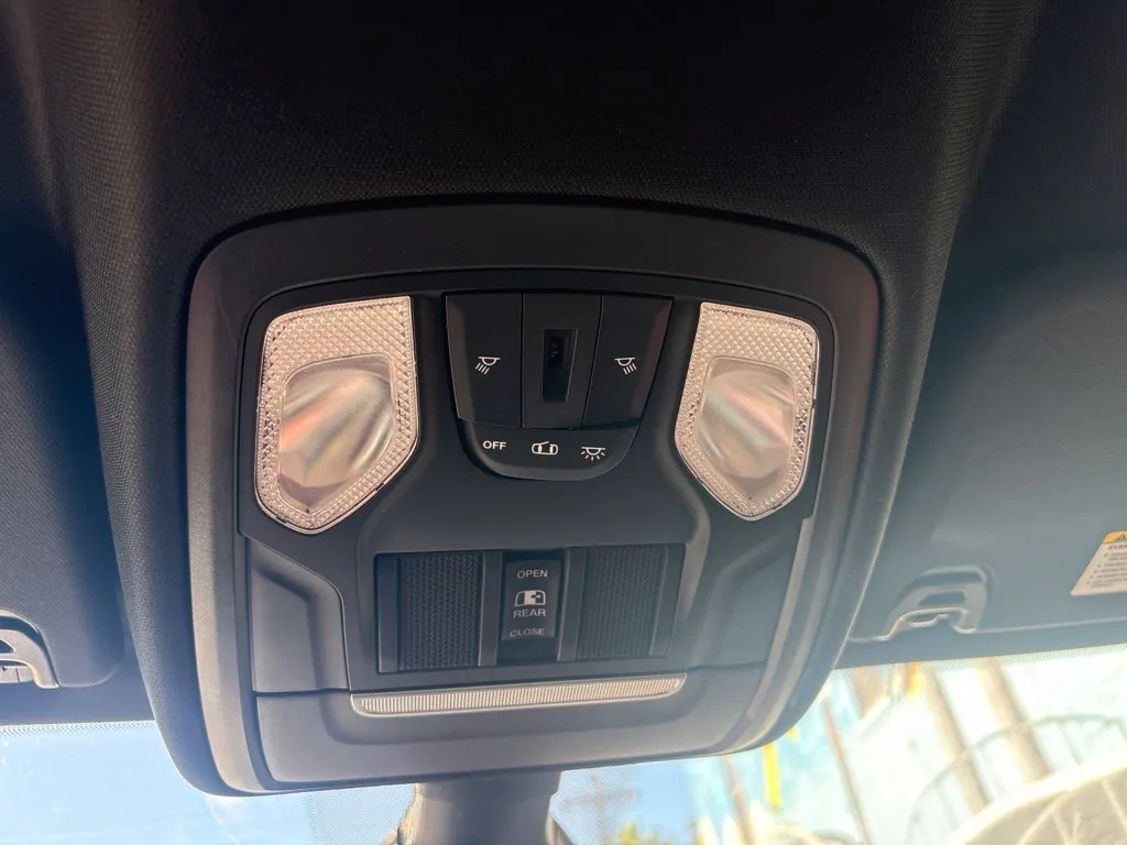 Ram 1500 photo 16