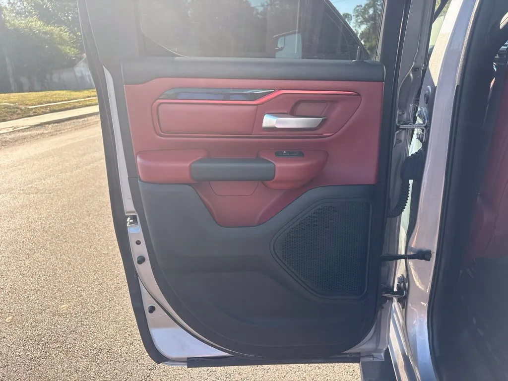 Ram 1500 photo 18