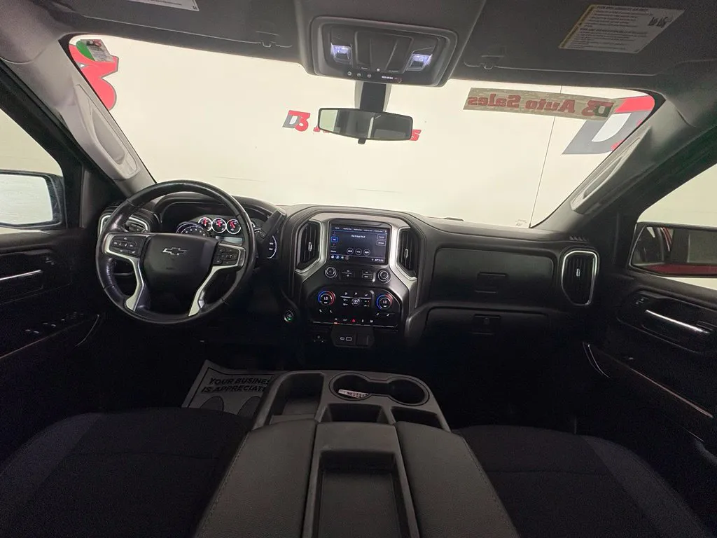 Chevrolet Silverado photo 36