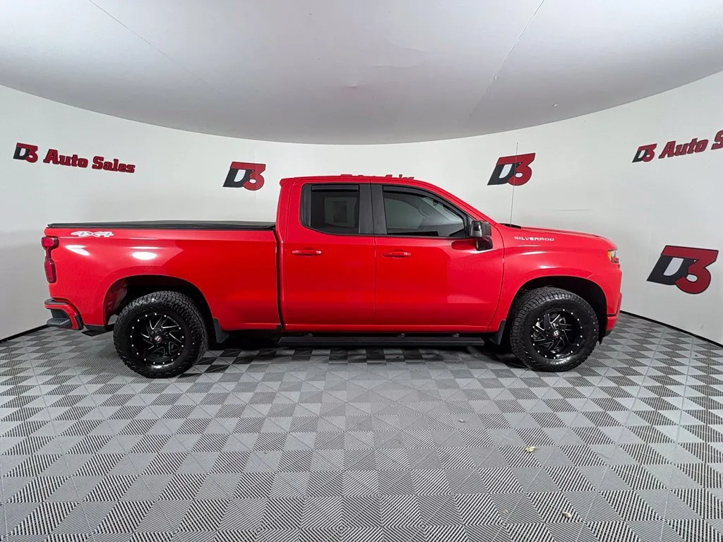 Chevrolet Silverado photo 7