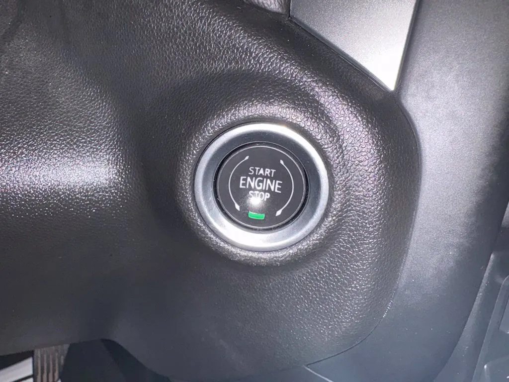 Chevrolet Silverado photo 26