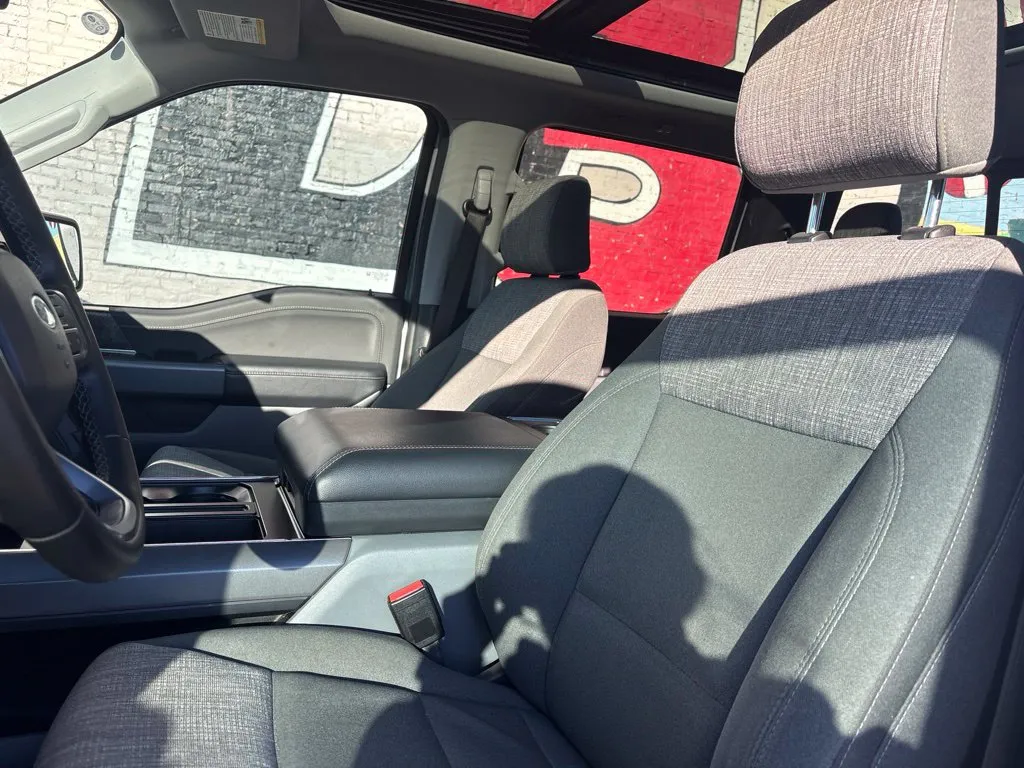Ford F-150 photo 11
