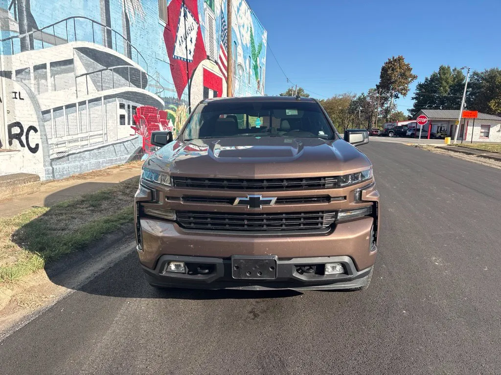 Chevrolet Silverado photo 9