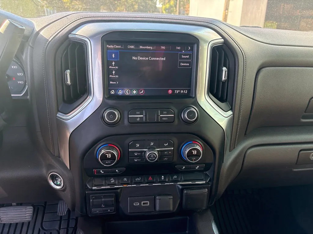 Chevrolet Silverado photo 15