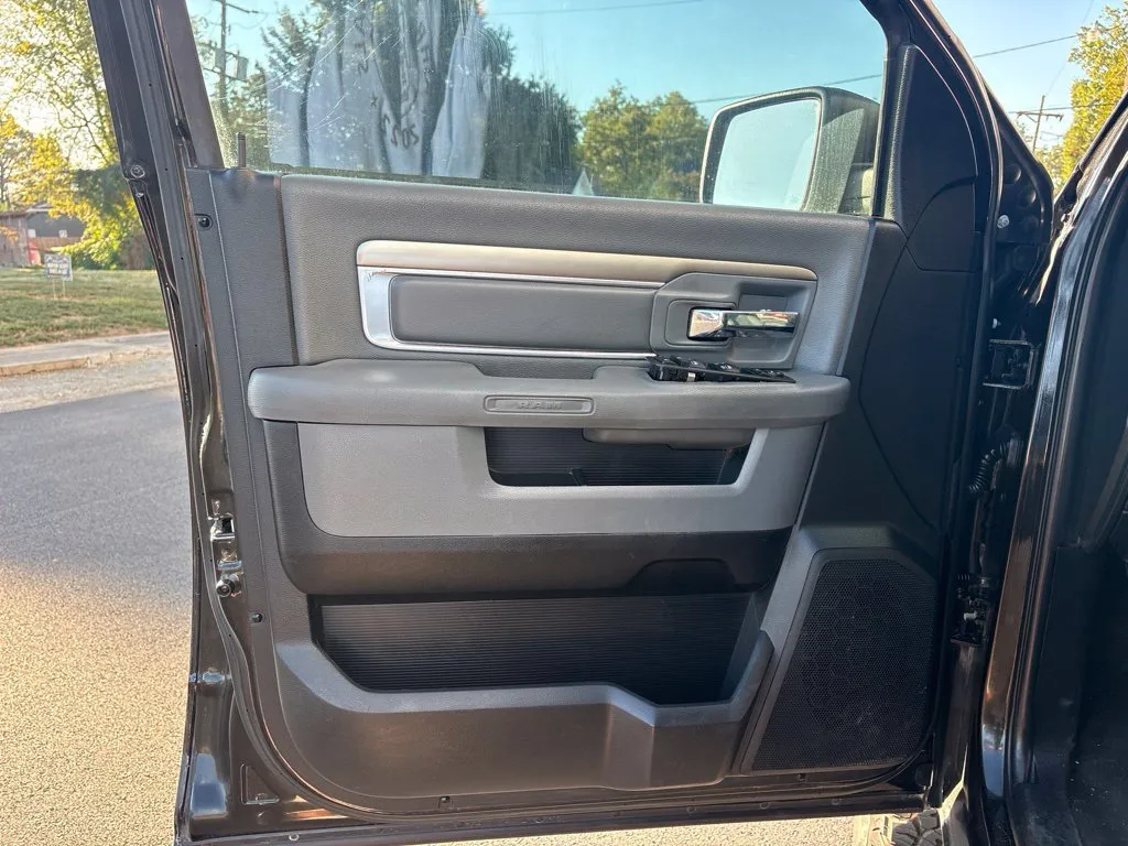 Ram 2500 photo 12