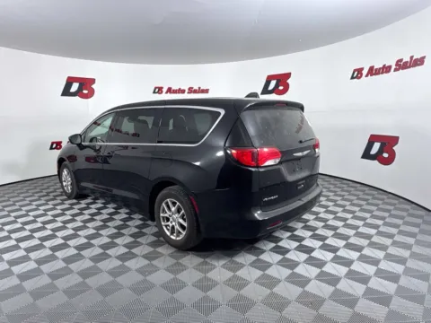 More photos of 2024 Chrysler Voyager LX at D3 Auto Sales - Des Arc, AR, AR