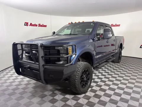 Blue 2019 Ford F-250SD Lariat for sale in Des Arc, AR