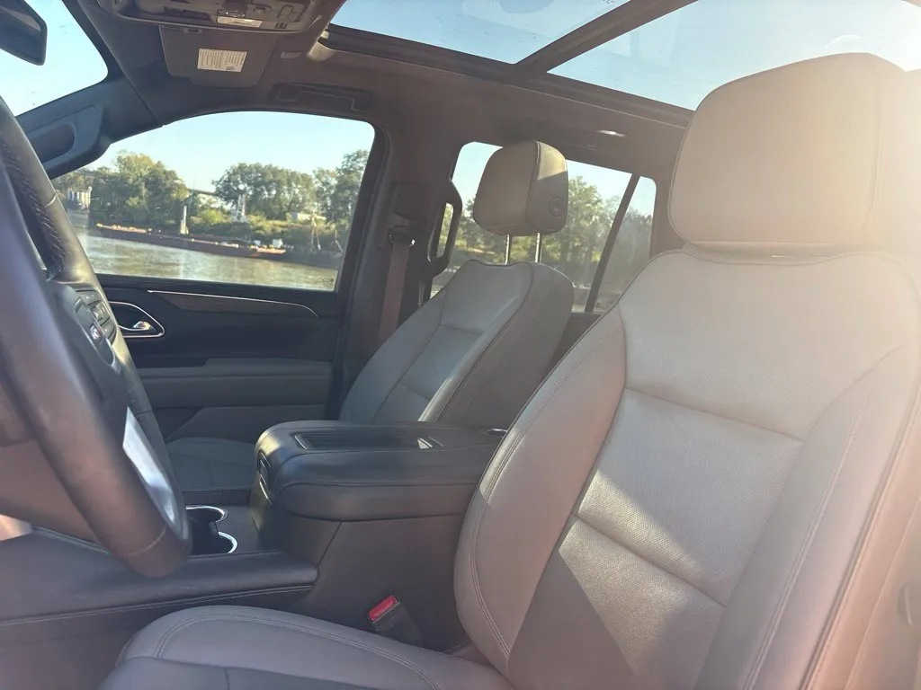 GMC Yukon photo 14