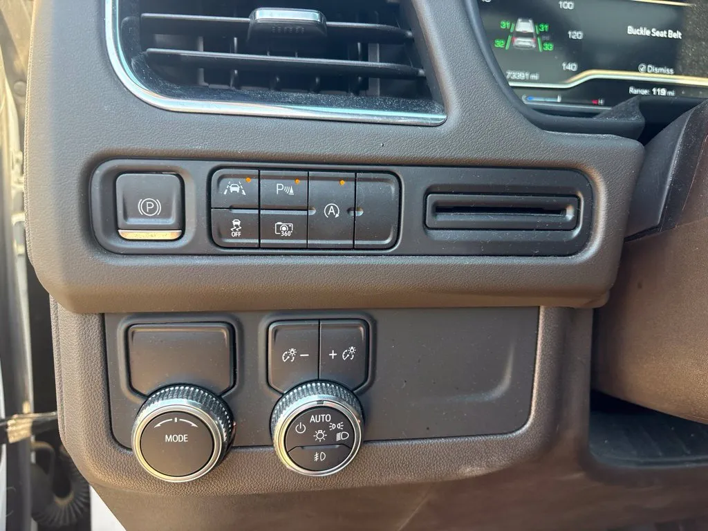 GMC Yukon photo 15