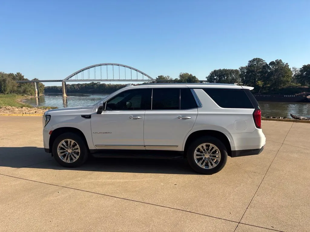 GMC Yukon photo 4