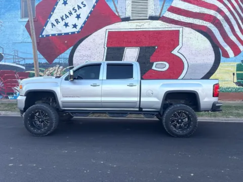 More photos of 2019 GMC Sierra 2500 HD Denali at D3 Auto Sales - Des Arc, AR, AR