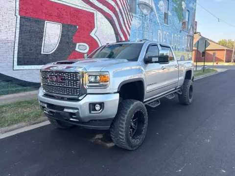 Another view of 2019 GMC Sierra 2500 HD Denali for sale in Des Arc, AR at D3 Auto Sales - Des Arc, AR