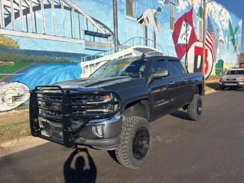 Gray 2018 Chevrolet Silverado 1500 LT for sale in Des Arc, AR
