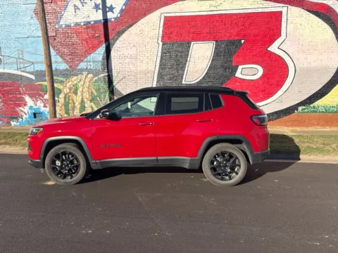 More photos of 2024 Jeep Compass Latitude at D3 Auto Sales - Des Arc, AR, AR