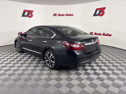 More photos of 2017 Nissan Altima 2.5 SR at D3 Auto Sales - Des Arc, AR, AR
